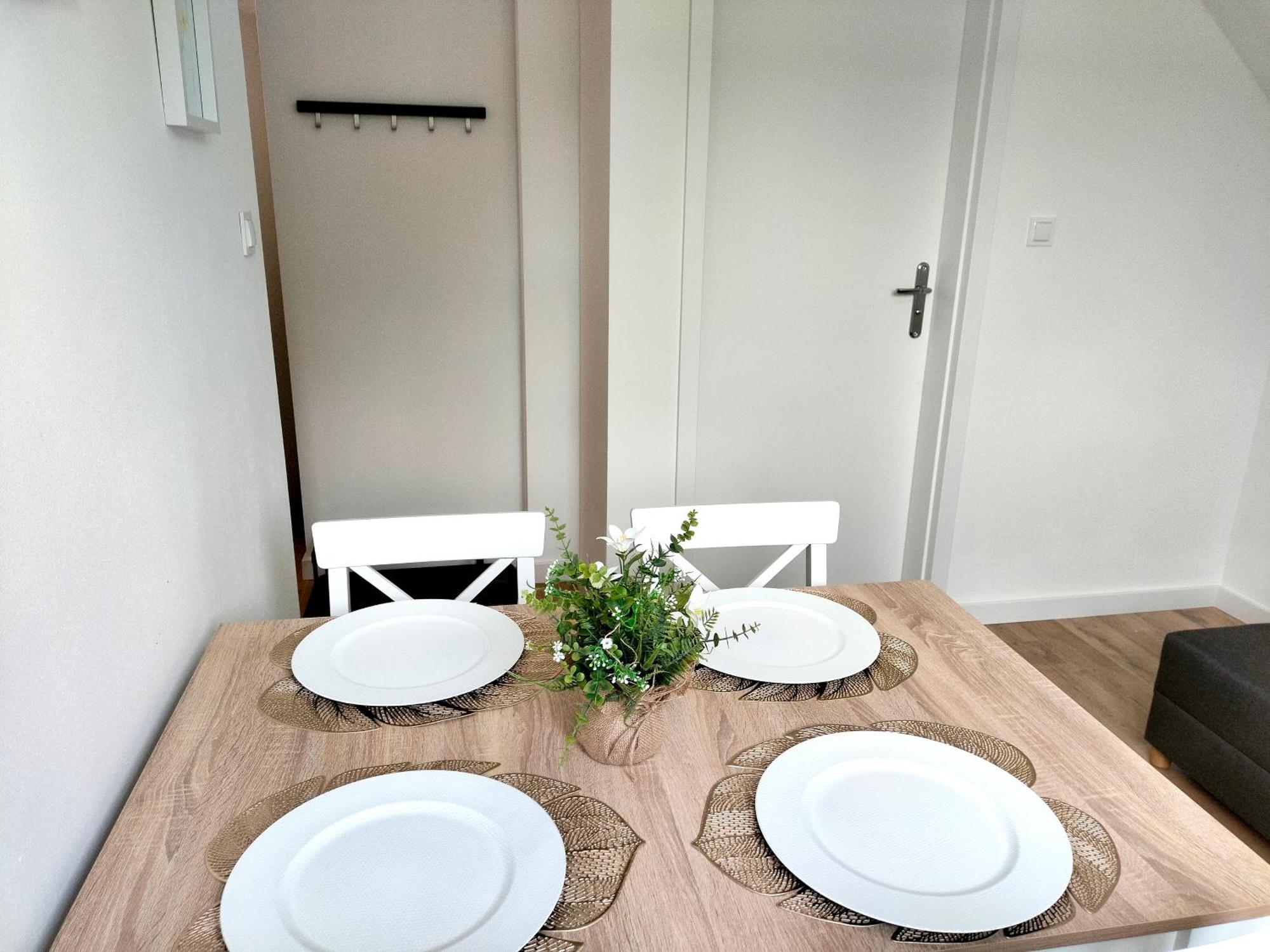 Agroturystyka Jodlowa - Rodzinne Apartamenty W Centrum Gor Swietokrzyskich - Sala Zabaw, Zwierzeta, Bilard Krajno-Zagorze Exterior photo